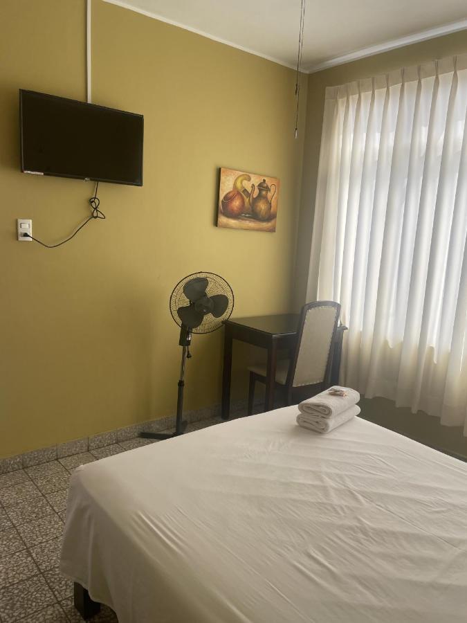 Hotel Calmelia Piura Kültér fotó